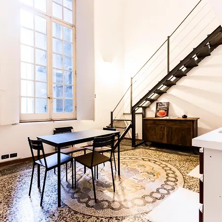 Aurea House By 24 Apartment